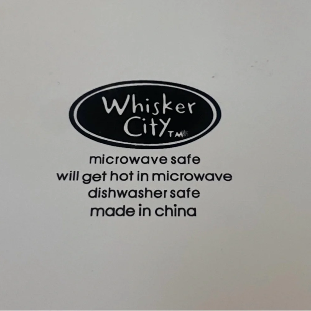 Cat Bowls Set of 2 Water or Food Bowl Dishwasher and microwave safe.